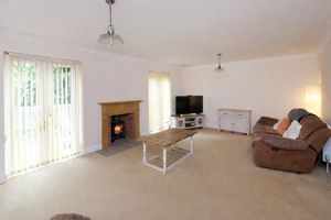 Sitting Room- click for photo gallery